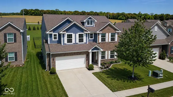 5872 Wintersweet LN, Whitestown, IN 46075