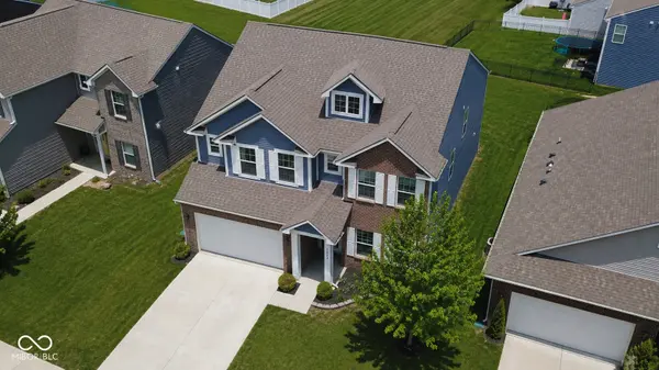 5872 Wintersweet LN, Whitestown, IN 46075