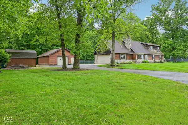 10373 WHISPERING WINDS, Indianapolis, IN 46234