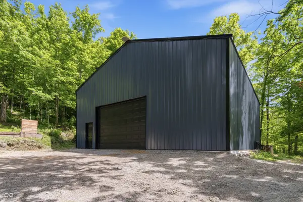 7240 W Division RD, Bargersville, IN 46106