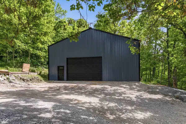 7240 W Division RD, Bargersville, IN 46106