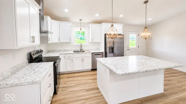 743 Marley LN, Seymour, IN 47274