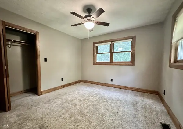 1970 Colonial DR, Martinsville, IN 46151