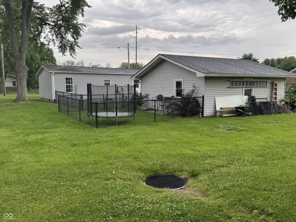 620 Pearl ST, Whiteland, IN 46184