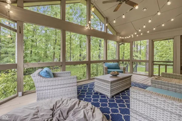 1122 Bitterwood CT, Columbus, IN 47201