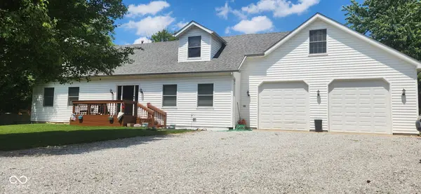 7602 W Mockingbird CT, Fairland, IN 46126