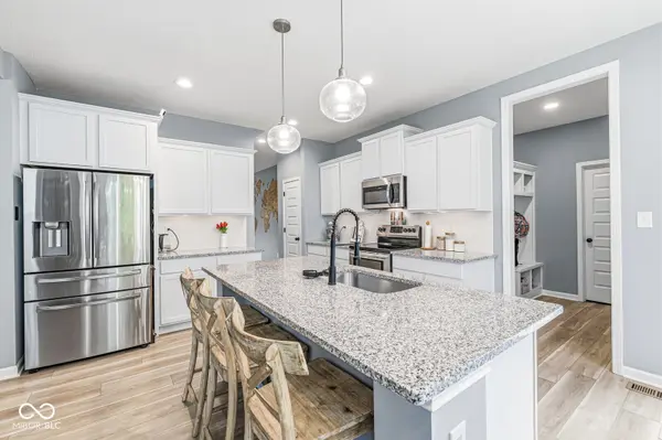 5242 Tulip Tree DR, Noblesville, IN 46062