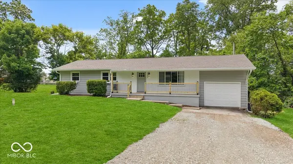 2555 W Sycamore DR, Greenfield, IN 46140