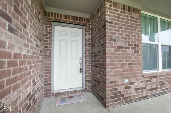 1417 Boots TRL, Greenfield, IN 46140