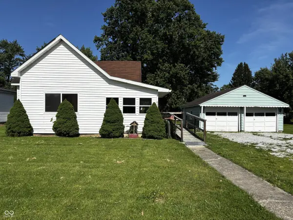 921 N 12th ST, Elwood, IN 46036