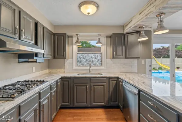 1031 Parkside DR, Columbus, IN 47203