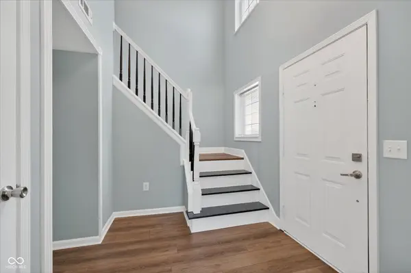 5027 Brookstone WAY, Indianapolis, IN 46268