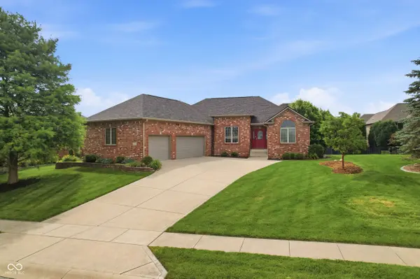 2937 Abbotsbury CT, Greenwood, IN 46143