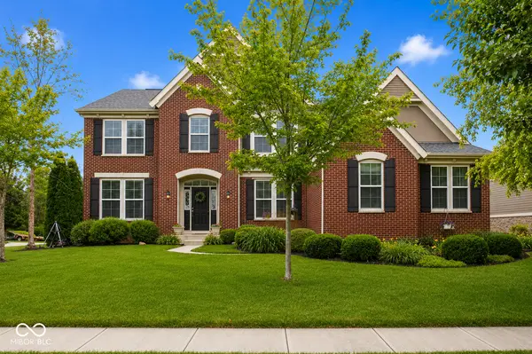 1188 Clearwell DR, Greenwood, IN 46143