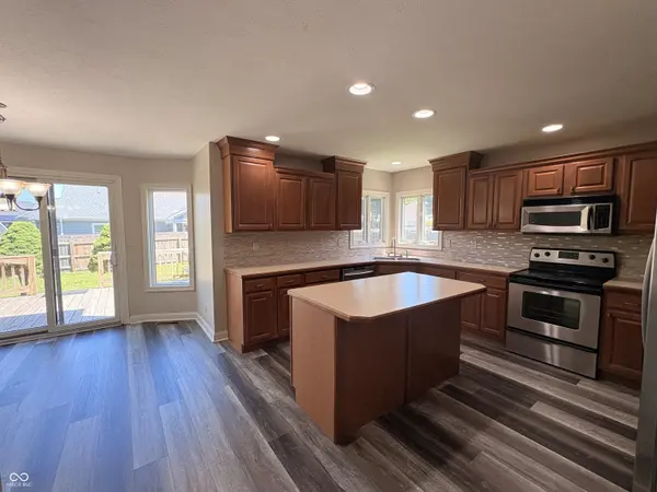 3000 W Waterford LN, Muncie, IN 47304