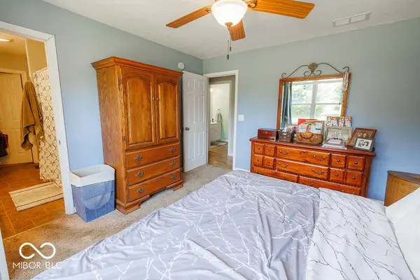 3708 Megan CT, Spencer, IN 47460