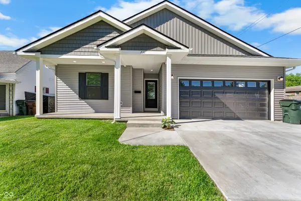 721 W Cross ST, Brownstown, IN 47220