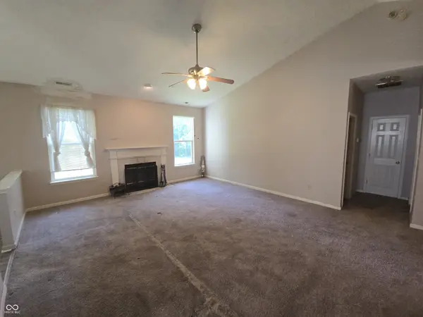 11377 Shady Hollow LN, Indianapolis, IN 46229