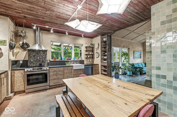 7130 S 650 W, Columbus, IN 47201
