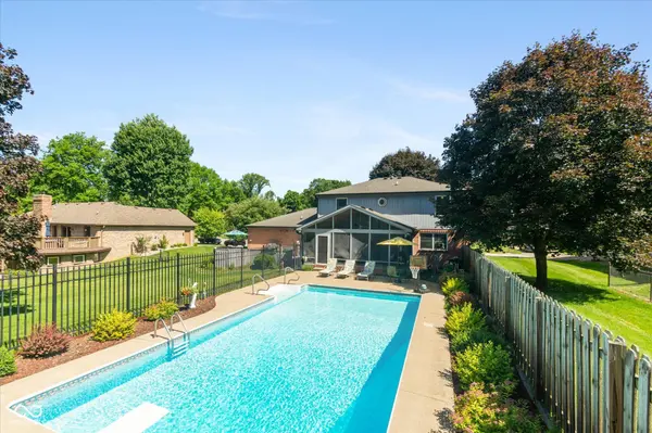 6589 Baron CT, Avon, IN 46123
