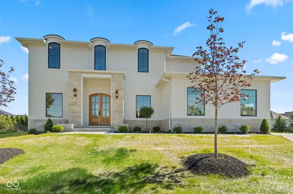 5336 Ashby CT, Greenwood, IN 46143