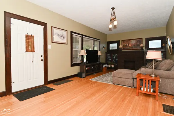 611 Wallace AVE, Indianapolis, IN 46201
