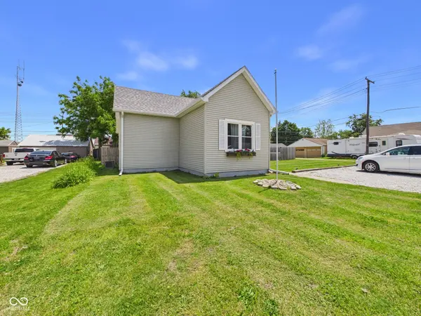 505 N 13th ST, Elwood, IN 46036