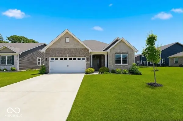 6599 Dunkirk DR, Mccordsville, IN 46055