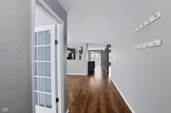 8010 Grove Berry WAY, Indianapolis, IN 46239