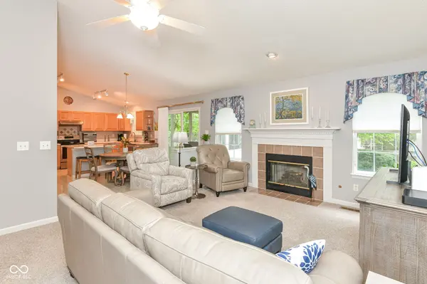 10463 Becker CT, Fishers, IN 46038