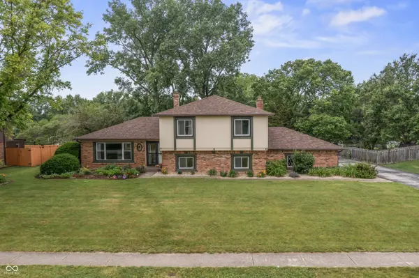 1214 Sherwood DR, Greenfield, IN 46140