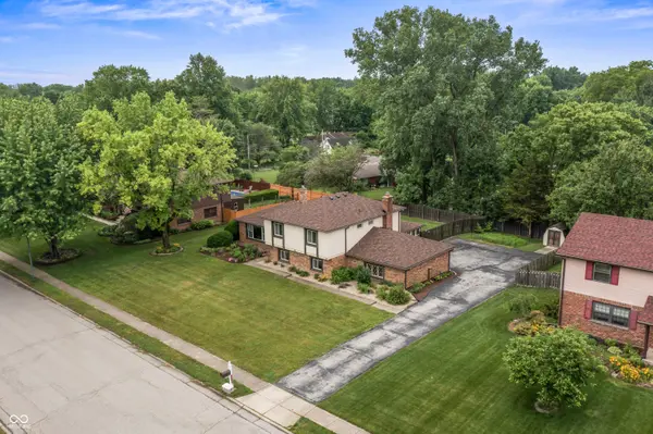 1214 Sherwood DR, Greenfield, IN 46140