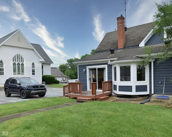 6420 Oaklandon RD, Indianapolis, IN 46236