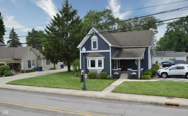 6420 Oaklandon RD, Indianapolis, IN 46236