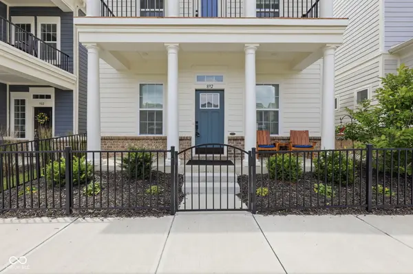 892 Templeton DR, Carmel, IN 46032