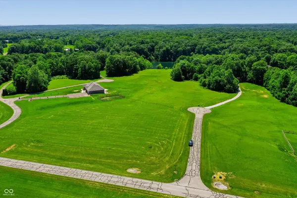 3210 Kestrel CT, Martinsville, IN 46151