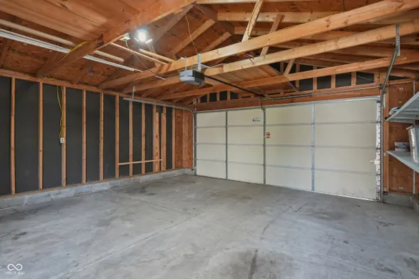 1125 S Senate AVE, Indianapolis, IN 46225