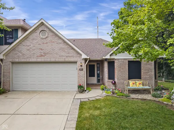 823 Jordan DR, Greenwood, IN 46143