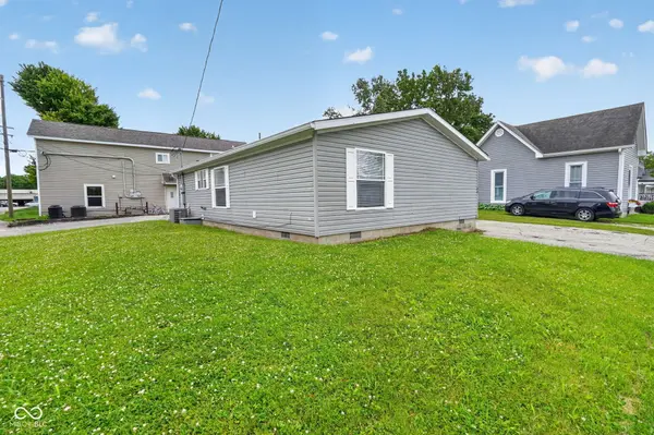 99 N Brewer ST, Greenwood, IN 46142