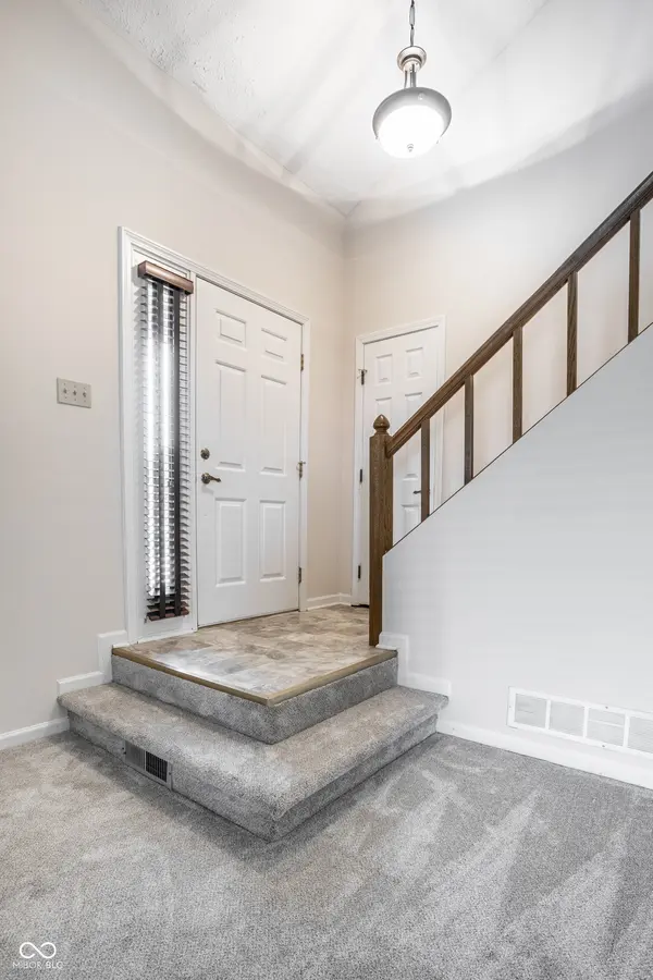 2554 Chaseway CT, Indianapolis, IN 46268