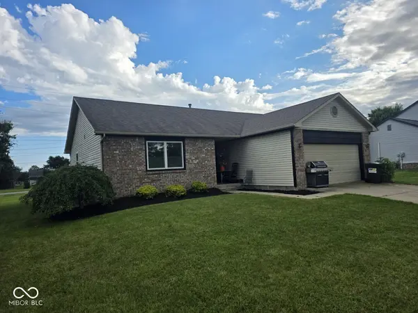 271 Bear Story CT, Greenfield, IN 46140