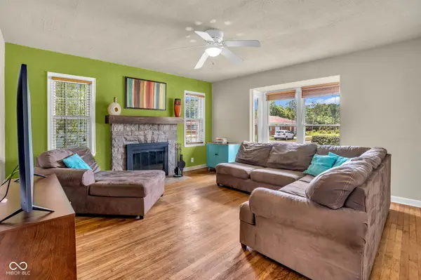 323 Cossell DR, Indianapolis, IN 46224