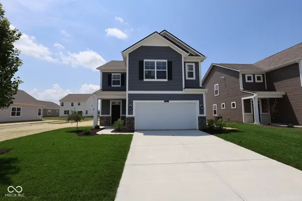 2321 Bear Oak RUN, Shelbyville, IN 46176