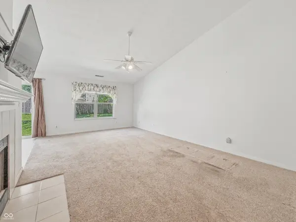1266 Auburn DR, Brownsburg, IN 46112