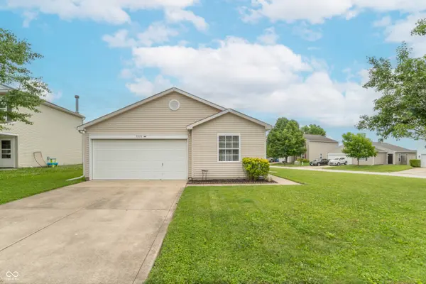 9235 Bakers Corner DR, Camby, IN 46113