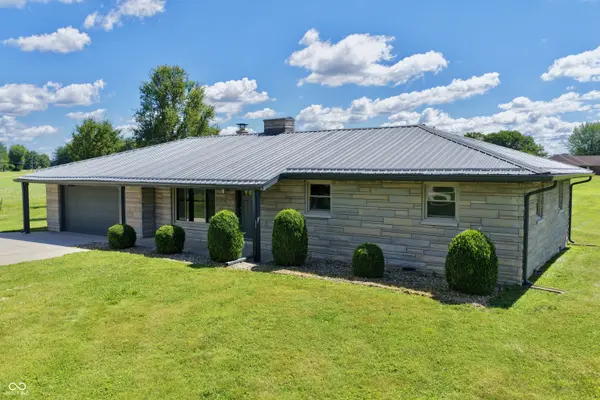9508 E County Road 700 N, Seymour, IN 47274