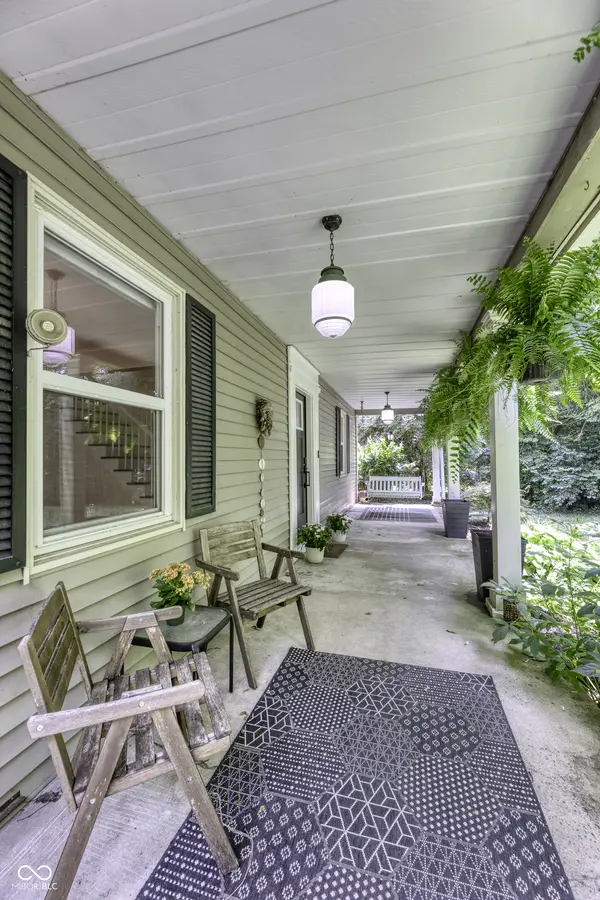 5547 Allisonville RD, Indianapolis, IN 46220