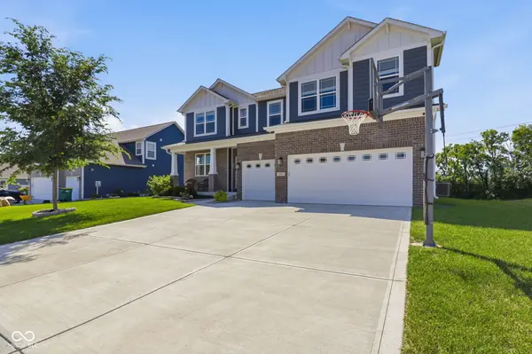 6897 Woodward WAY, Plainfield, IN 46168
