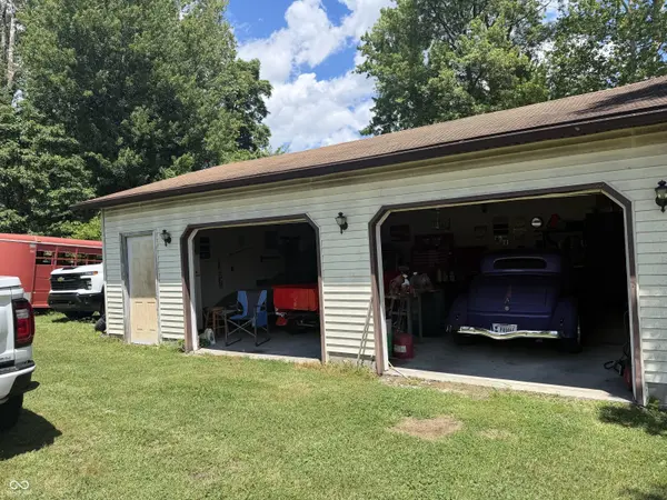 8137 N Us Highway 31, Seymour, IN 47274