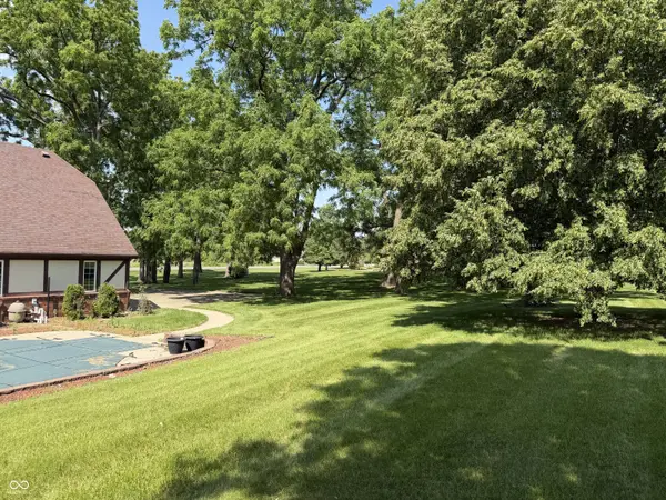 231 E Us Highway 36, Pendleton, IN 46064